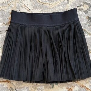 Lululemon high rise pleated skirt
